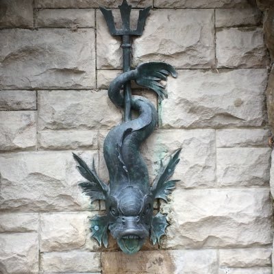 inaworldbot's profile picture. In A World Where Anything is Possible... Open source #amwriting prompts - sibling of @sprintbotwrites