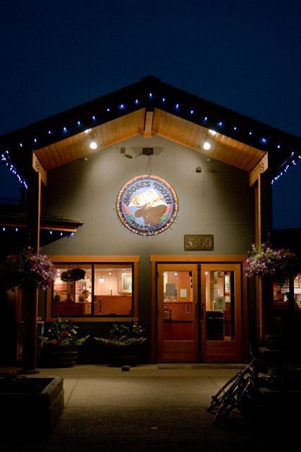 Moosestooth's profile picture. Great pizza and beers of the last frontier.