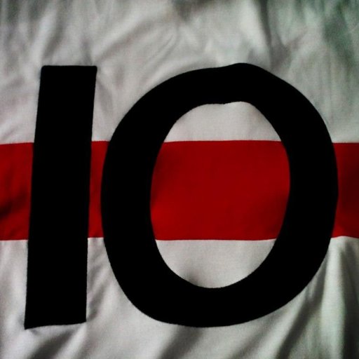 brustringjogger's profile picture. Sternzeichen: Jogginghose. Leide/juble hier mit anderen VfB'lern. Pinotage Appreciation Society. Kein Herz für Äpfel-Birnen-Vergleiche. Schabe keinen Blog.