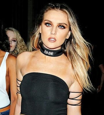Hello loves. I'm Perrie. I'm 22 and im Apart of Little mix. Taken by @LovingLife24_ (16/4/16) | Engaged (17/9/16)