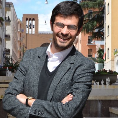 La politica ai giovani: #conlatestaeconilcuore