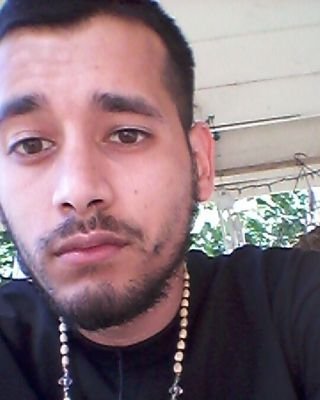 Hey Followers I'm Ricardo known as Rickmartinez_17 on twitch I'm a average up n coming broadcast gamer if you wanna know anything bout me hmu