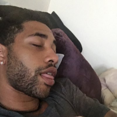 __UptownBrown's profile picture. 