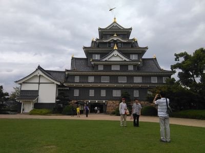 古城、山、温泉めぐりを日課としています。また、忍者ボランティアガイドとして岡山城、後楽園、吉備津彦神社,備中高松城、鬼ノ城、吉備路の無料ガイドをやっています。（忍者仲間募集中）それからカラオケ大好き、もっぱら演歌ですが