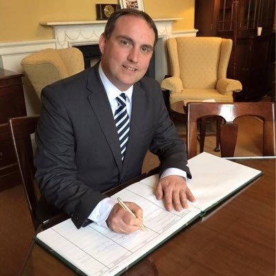 Marc MacSharry Profile