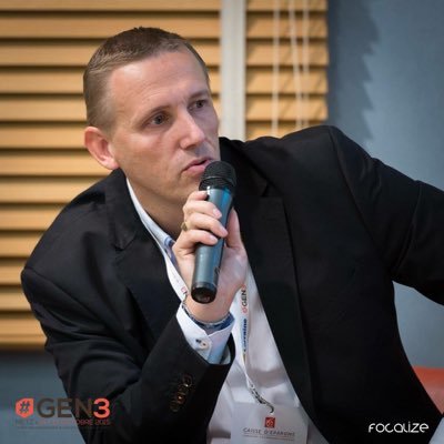 Directeur Général @etowline , Speaker #seo #ecommerce & #retail , #IA addict, Ambassadeur @Ecom_NationFR , Secrétaire Asso @GENumerique