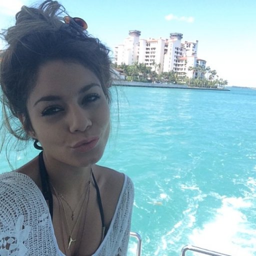 _Emily_Summers's profile picture. Your #1 Source for The Most Viral News Updates Online! #viralnews #celebrities #gossip #viralstories