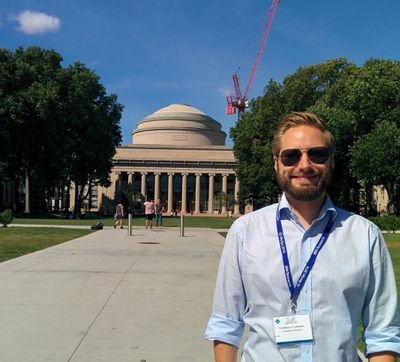 Engineering Manager @gitpod.
PhD from @UniOldenburg. Ex Researcher / @FraunhoferISST / Founder.
Loves #data & #code. Automates repetitive tasks.