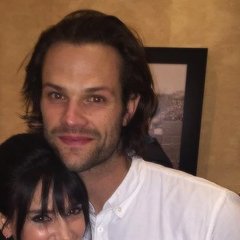 fica no círculo de sal para se proteger desses winchester