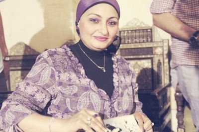 ‏كاتبة