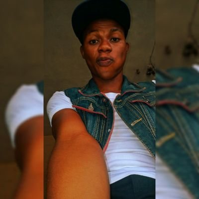 Raphman93's profile picture. I'm literarily my own boss, i take shit from noo body!👑
Muslim 🏫
Playful🏄🏃⚽
If u're a huge nd muscular, consider #1 as a joke😁