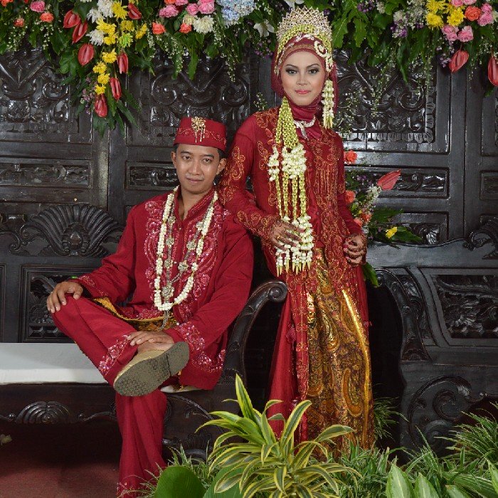 aku selalu menerima apa adanya hidup ini meski semua kadang memandang aku sebelah mata karena kita hidup hanya mengalami 3 fase HIDUP,TUMBUH,MATI