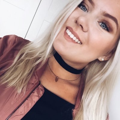 Lillyyelvira's profile picture. 