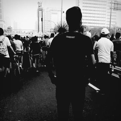 PradanaRokarit1's profile picture. Slow