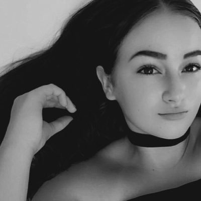 nolahailey's profile picture. i don't know what i'm doing w my life actually