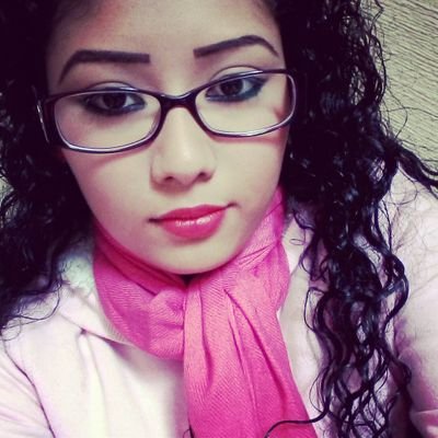 SOY MUJER: hermosa, inteligente, segura de mi misma, que lucha ante la adversidad sin rendirse, con la frente bien en alto :) 
Jesus Antonio TE AMO mi amor ♥