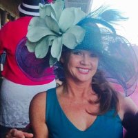 Julie Howell(@JulieSportsnLou) 's Twitter Profile Photo