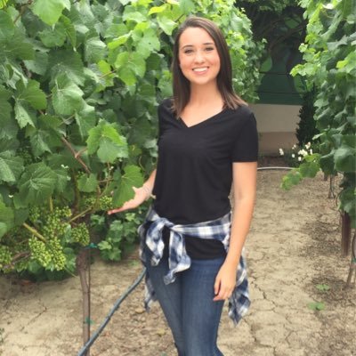 allie_schmith's profile picture. 23. UAB. Social Work major. Lover of people and places I have never been 🌎
professional twitter only.