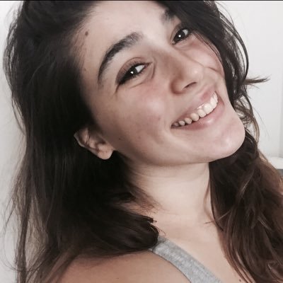 your dreams aren't big enough if they don't intimidate you☄eat pure plants💚novice model🌞the sun is my friend.puppies are great. be a badass bitch in college💯