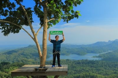 YogaRadhyka's profile picture. 