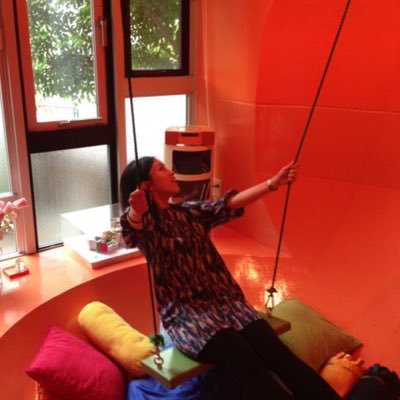 sneeuw's profile picture. リモートワーカー/4歳&小2母/‘18-22バンコク在住→夫単身赴任/インテリアコーディネーター/DIY/手仕事/旅/美しいもの/世界情勢/SDGs/ヨガ/カフェ