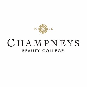 We offer internationally recognised training within the stunning grounds of the Champneys Tring Resort.