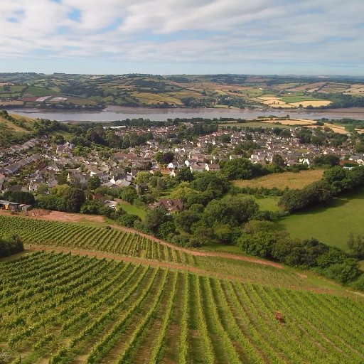 Bishopsteignton is a charming South Devon Village situated on the hillside north of the beautiful Teign Estuary, Latest Events: https://t.co/wDJR4A7uyS