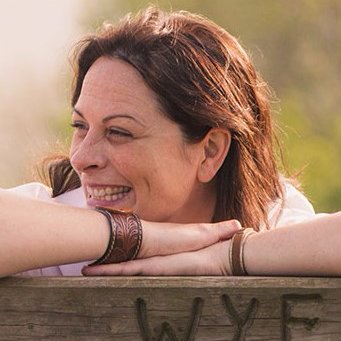 We are an Indie Publisher and Design company with a focus on family.
Native Midwesterner
Honorary Brit
#lovemakesafamily #lgbt #family