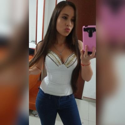 AlejandraMessa Profile Picture