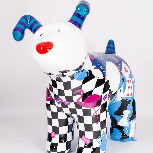 A curious Great North Snowdog, lost in Sunderland & sponsored by @SunderlandBID for @stoswaldsuk.
Brought to life by @Penten_Designs, follow me on my walkies!