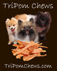 Mom2Poms's profile picture. 