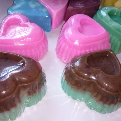 andreasbazar1's profile picture. 