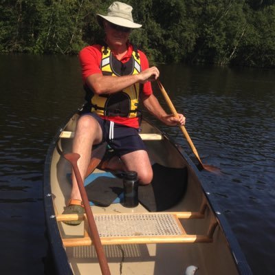 Kanoschool Herbie Bird leidt niet alleen aankomende vaarders op, maar geeft ook training aan meer gevorderde vaarders.