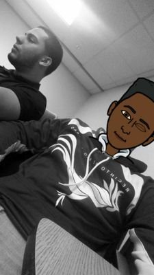 robertvaldez051's profile picture. uprrp