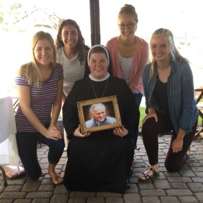 AHS_DeiFiliae's profile picture. Fellowship of Lady Knights living out authentic Catholic femininity