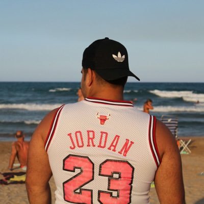 jmvf95's profile picture.