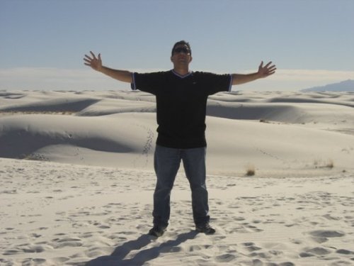 2helpone's profile picture. A surfer from Puerto Rico.