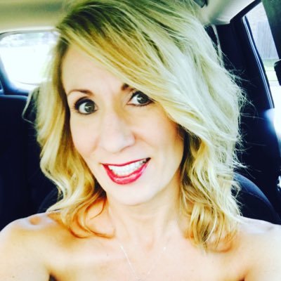 JavaBossMom's profile picture. • Kick Ass Single Mom • Entrepreneur • Gourmet Coffee Lover & Distributor • Mom Blogger • Positivity Promoter • FB Community