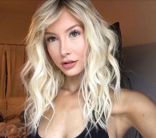 Laaura_Cristine's profile picture. Hello:* I am gerl twitter and star twitter! I love cats find my video https://t.co/4k5SoE2QT2