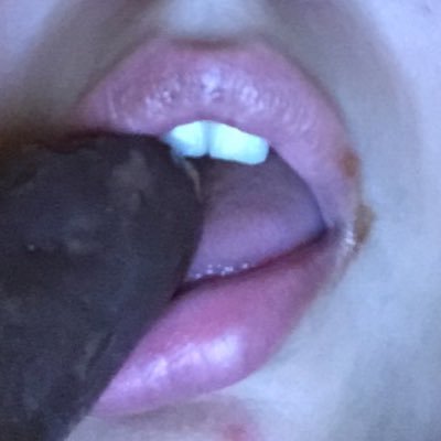 louloucrime's profile picture. I am not broken, I am not crying