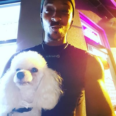 SohTrendy's profile picture. We be up.