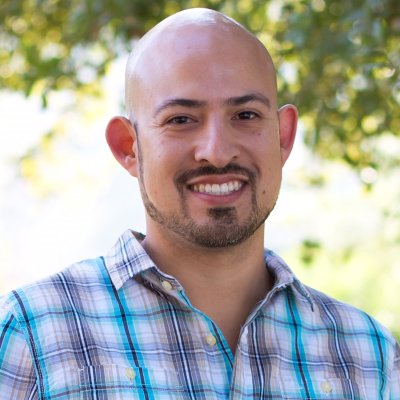 Entrepreneur. Startup Founder. Marketing Strategist. #LiveVideo & #SocialMedia Pro. Tech Guru. Love God, family & empowering people!