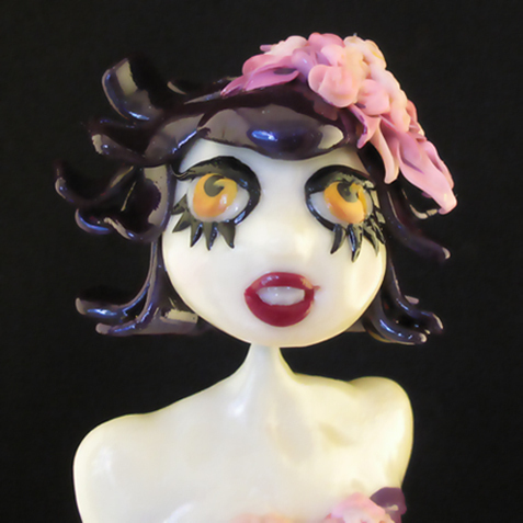 thyrza's profile picture. I add monsters to thrift store art , make art terrariums, create creatures from desert driftwood and sculpt art dolls and aliens|
https://t.co/CU8KRpKMZ7