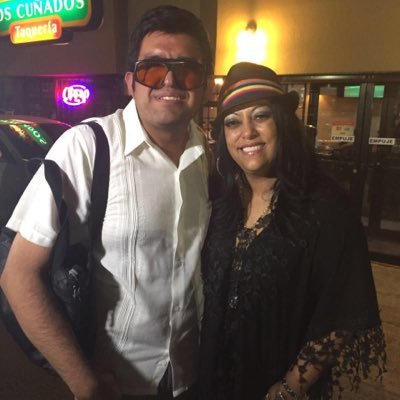 ofarrili's profile picture. Periodista de espectáculos, actualmente editor en https://t.co/kmxa5ZuMFY. También amante de la música.