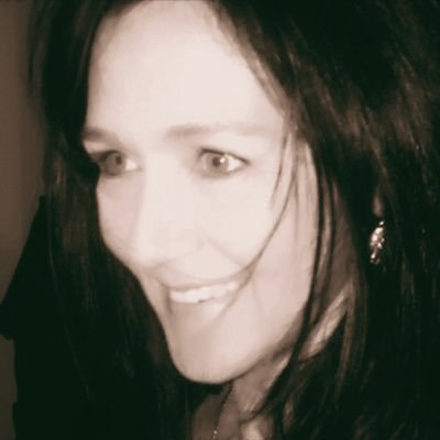 AngelaH01242421's profile picture. 