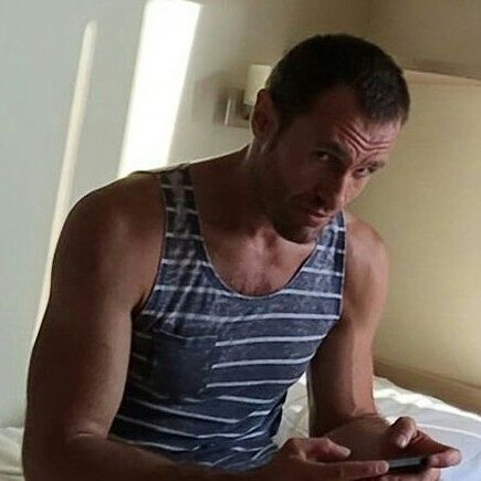 RediHokuto75's profile picture. personal trainer,preparatore atletico,istruttore arti marziali( Jeet Kune Do,kick boxing,Muay Thai,Kali,pugilato). appassionato di moto e fumetti