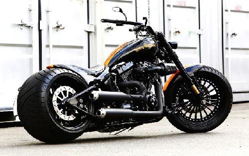 EmslieLeslie's profile picture. 