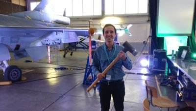 noef09's profile picture. Eng. Mecânico. 
CRUZEIRÃO CAMPEÃO!