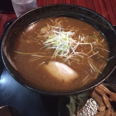 ラーメン大好き オグだよ みんなに紹介したいラーメンやつけ麺、オグのオススメな食べ物 蕎麦、うどん、たこ焼きも紹介するよ。 たまに、せどり社長オグの話もするよ。相互フォロー歓迎、いいね歓迎。