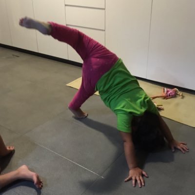 We help parents discover fun early movement ideas boosting perceptual motor development so their kids can become the pillars of a healthy and happy society!